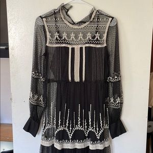 Black lace Zara dress with slip - xs